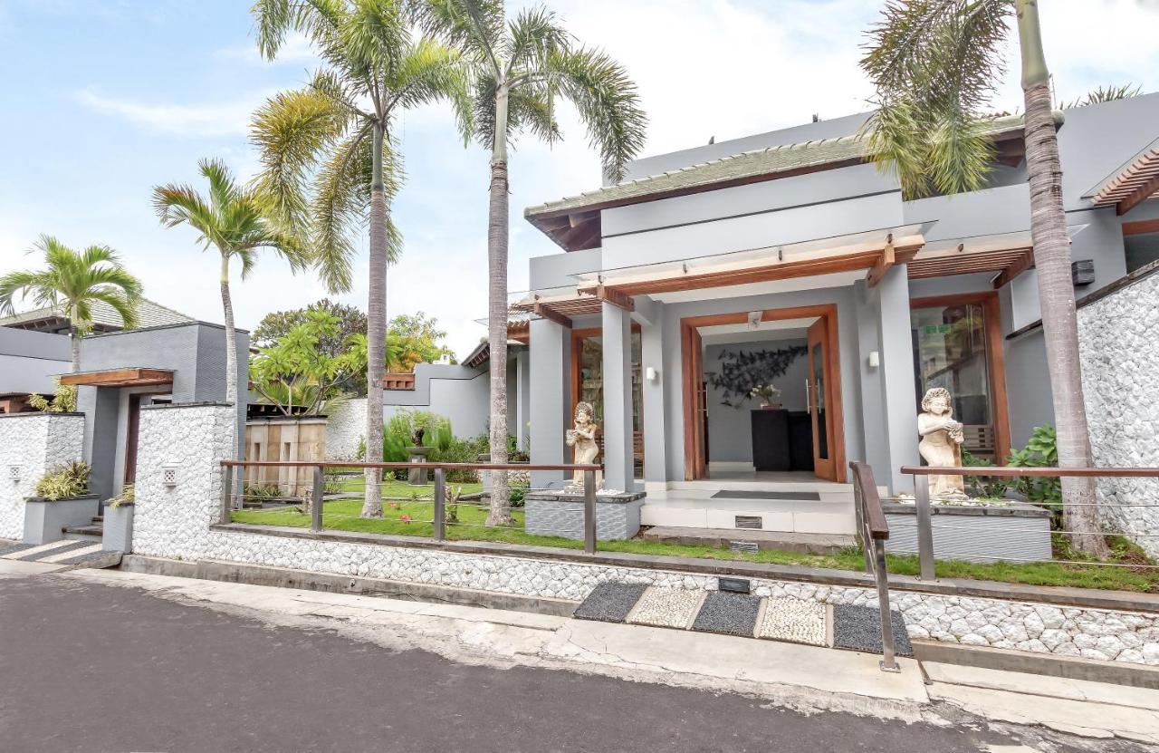 Villa Hening Jimbaran Esterno foto