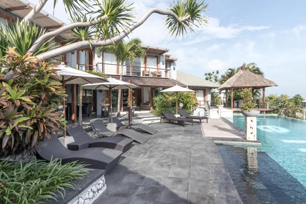 Villa Hening Jimbaran Esterno foto